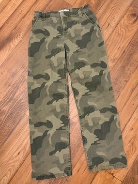 Hollister Olive Green Camo Utility Pants